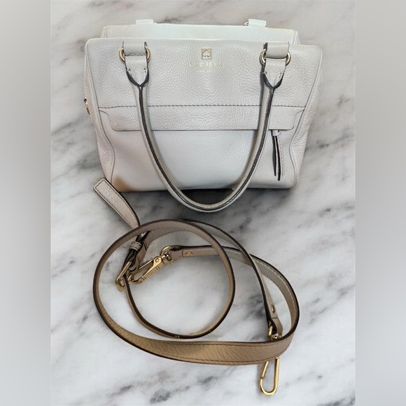 kate spade Handbags - Kate Spade Cream Pebbled Leather Crossbody Bag w/Strap- GUC w/a few spots/stains